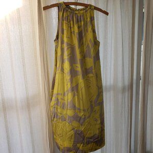 Gorgeously silky shift dress with gathered neck